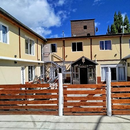 Hostel Elal El Calafate Esterno foto