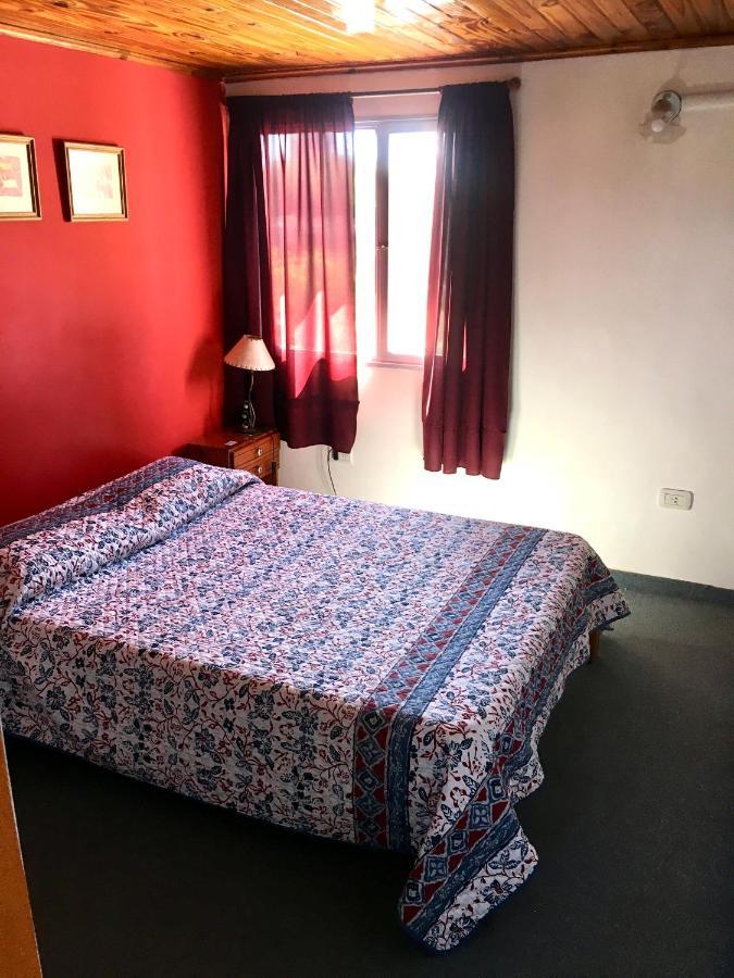 Hostel Elal El Calafate Esterno foto